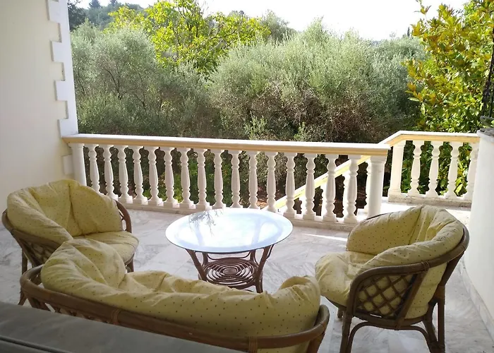 Antonios Olive Garden Acharavi Kerkyra
